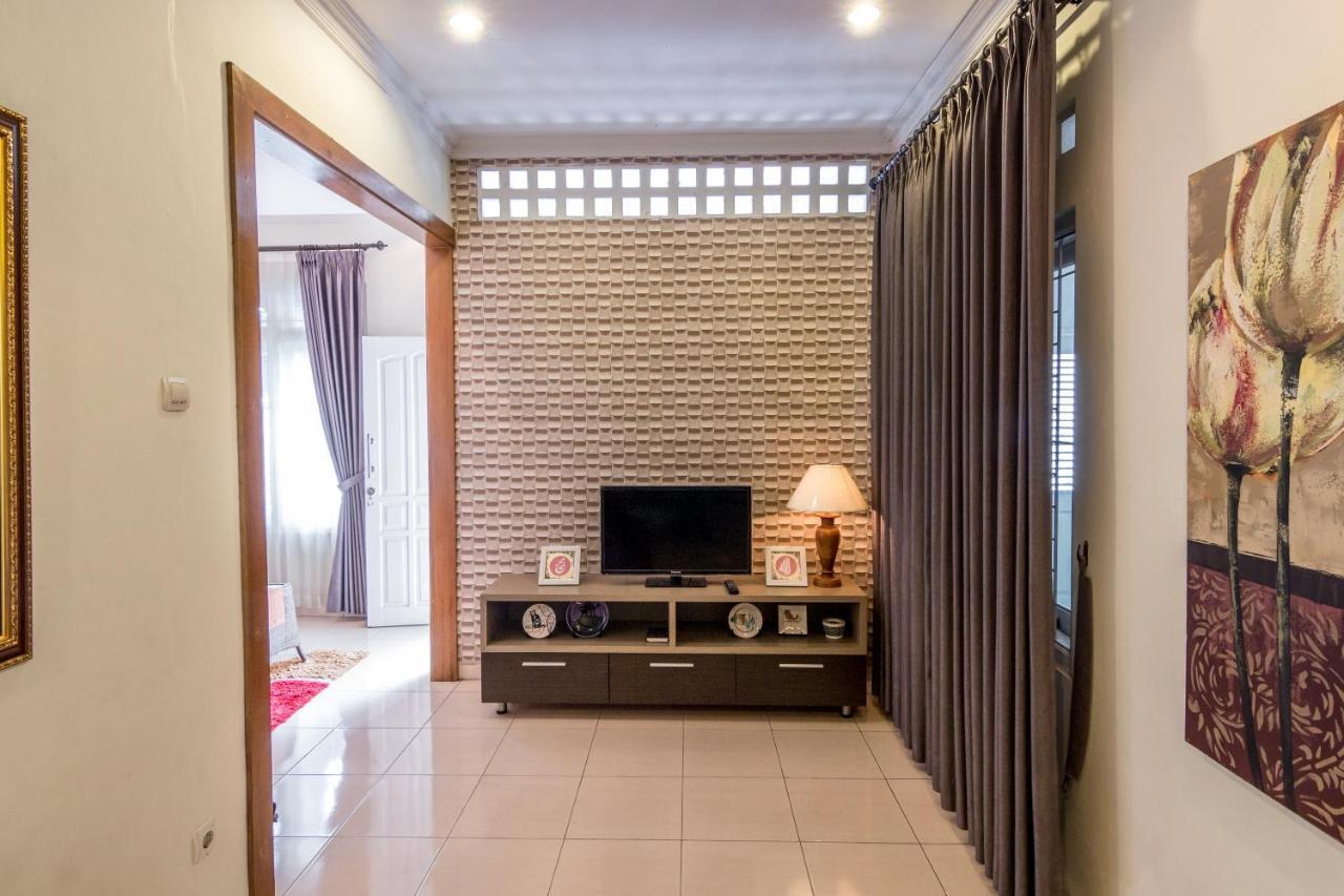 Roemah Noni By Bukit Vista Yogyakarta Exterior foto